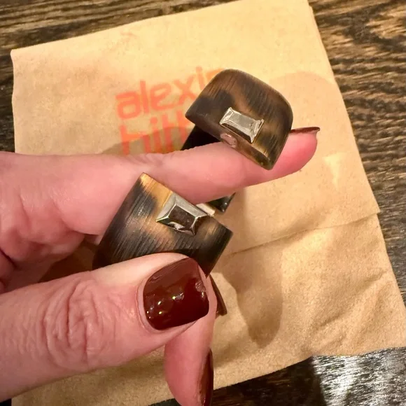 Alexis Bittar Archived Animal Print Lucite Bracelet - Picture 3 of 6